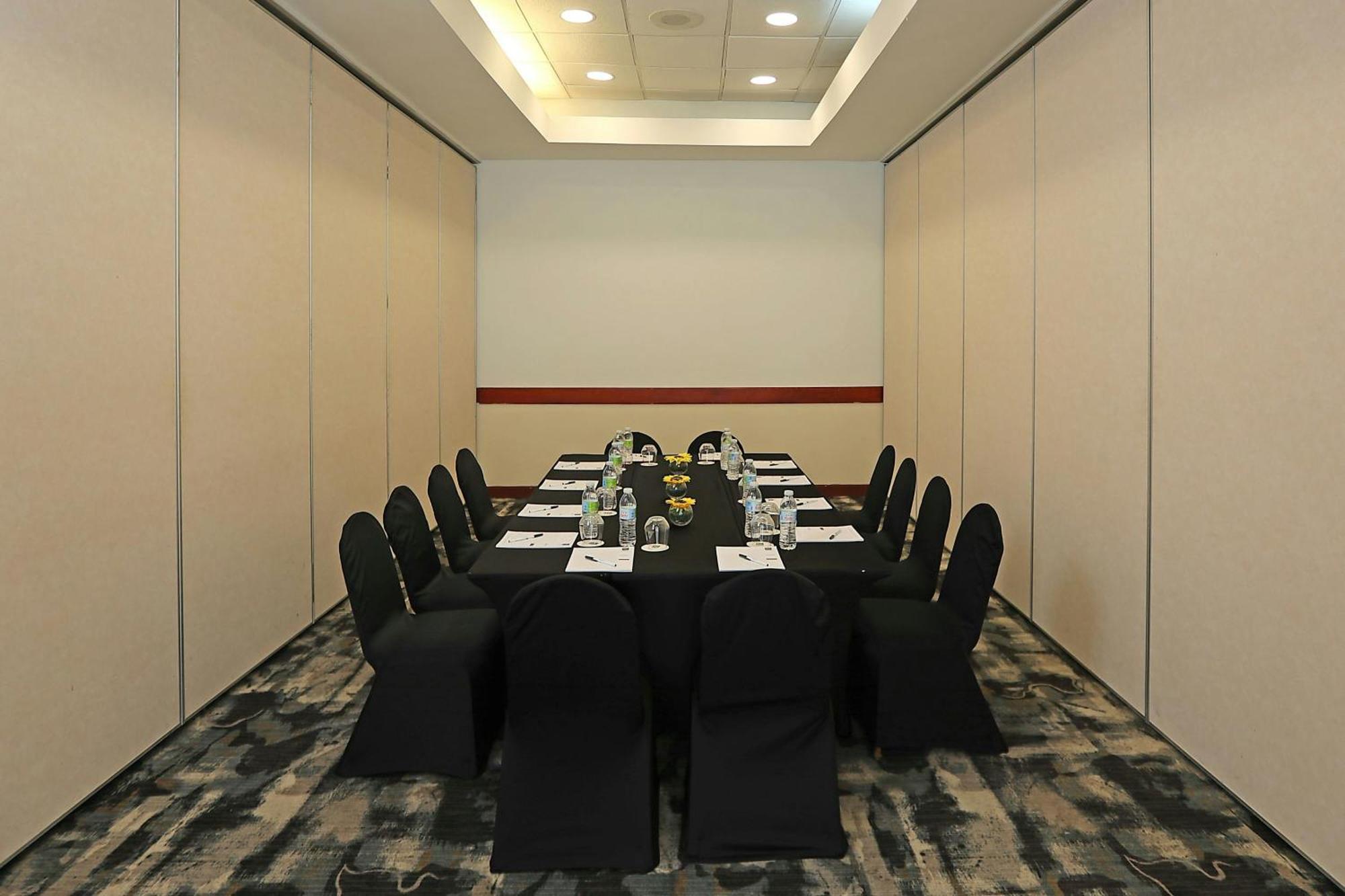 Four Points By Sheraton Santo Domingo Exteriör bild