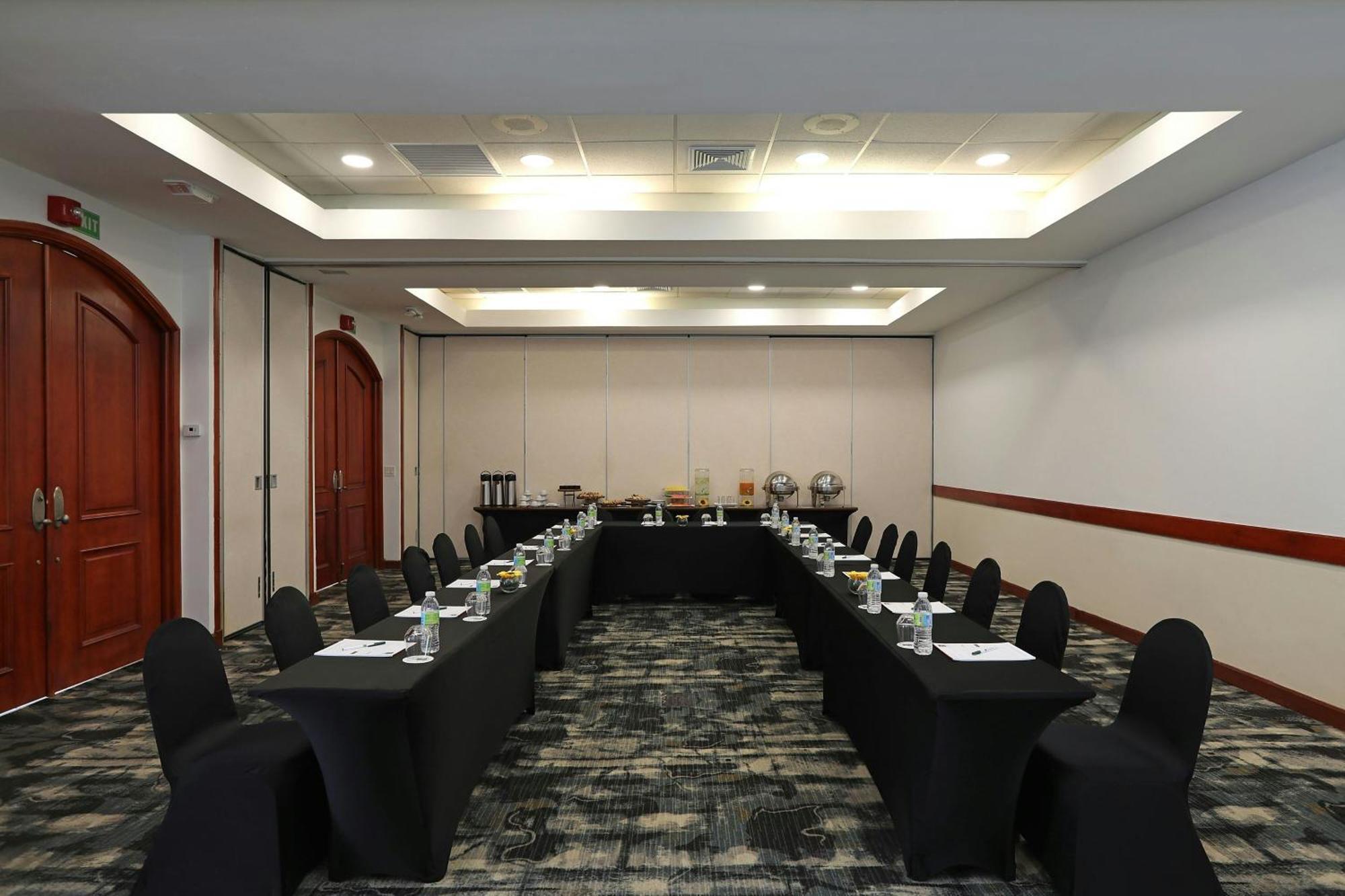 Four Points By Sheraton Santo Domingo Exteriör bild